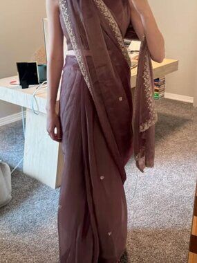 Women’s Indian Attire: Brand New Pre-Draped Saree